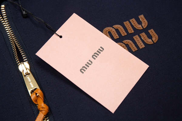 ブランドパーカー内部構造